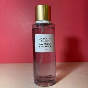 EUC Victoria's Secret Lavender & Vanilla Body Fragrance Mist Relax 90% Full Calm